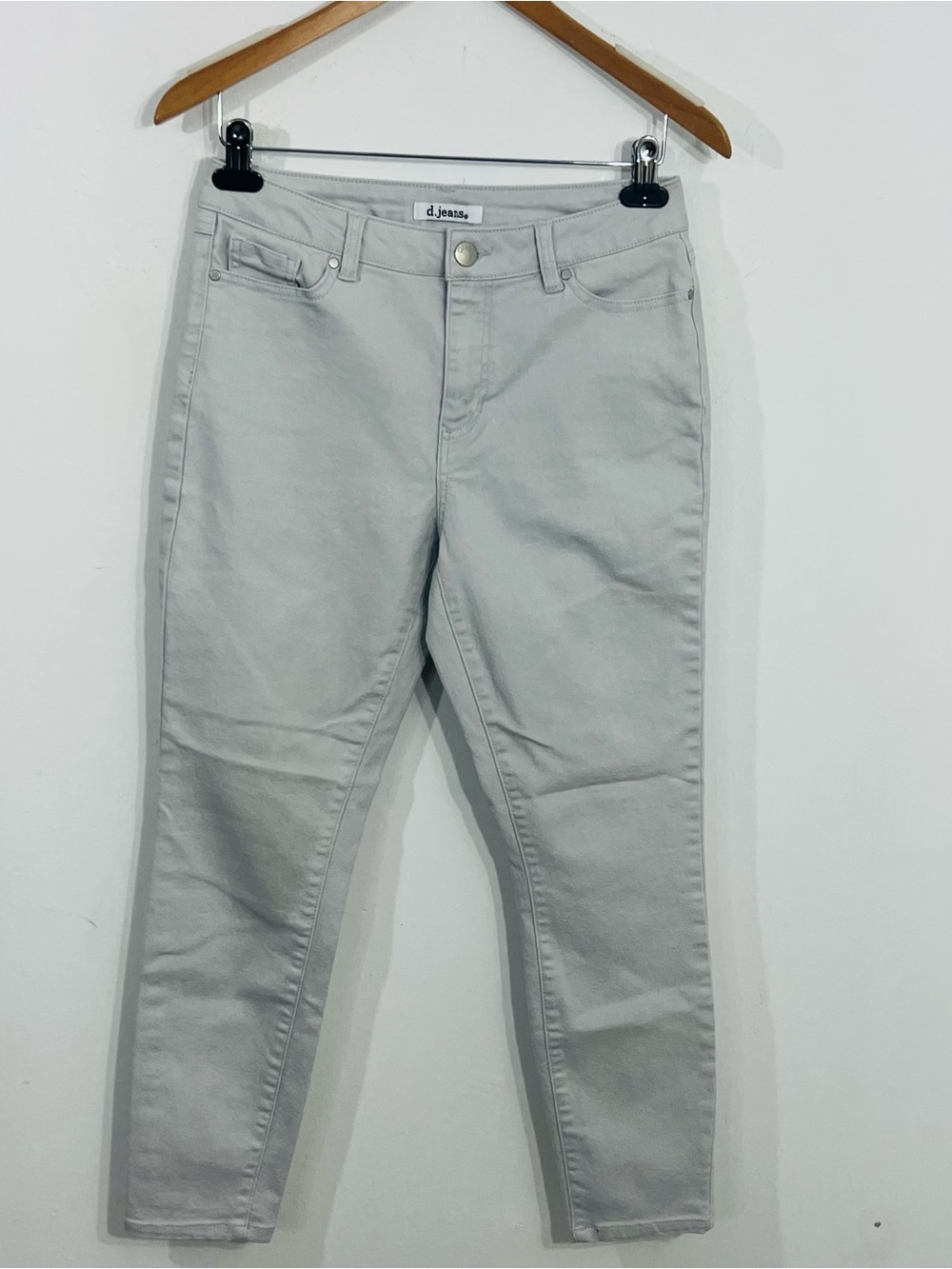 d.jeans Light Gray Denim Jeans Size 6 Mid Rise Stretch 5 Pocket Stretch Casual